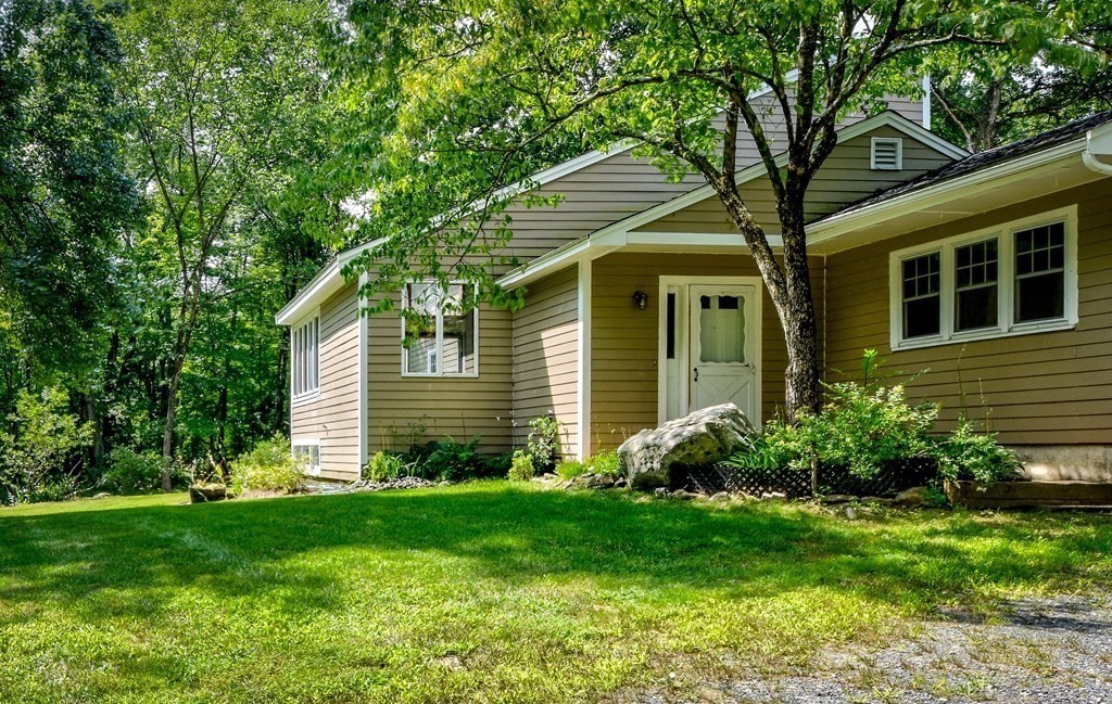 32 Peckham Hill Road Sherborn, MA 01770 - Photo 16 of 20 Gallery Image 16