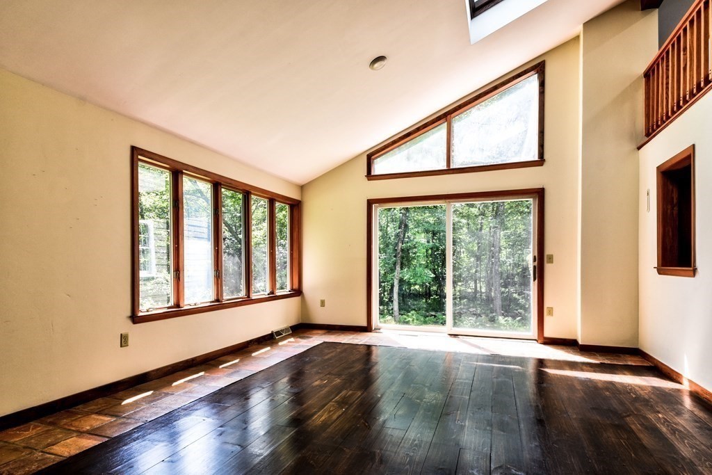 32 Peckham Hill Road Sherborn, MA 01770 - Photo 4 of 20 Gallery Image 4