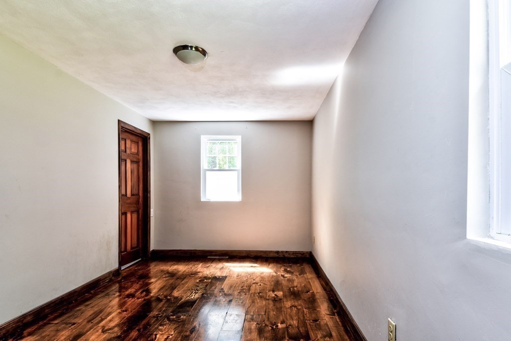 32 Peckham Hill Road Sherborn, MA 01770 - Photo 9 of 20 Gallery Image 9
