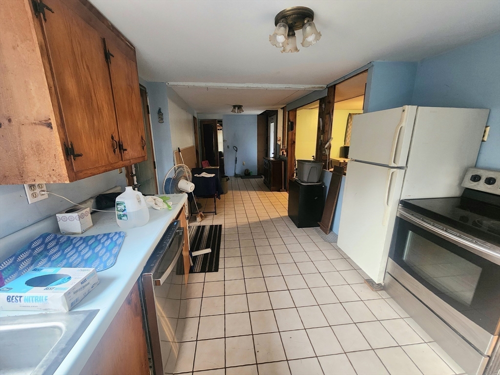 12 Bumstead Road Monson, MA 01057 - Photo 14 of 38