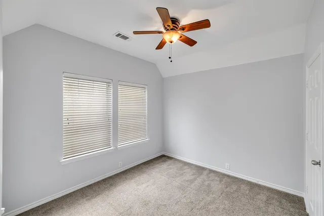 a view of entryway with bathroom