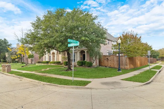 a view of a basketball court