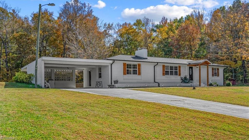 691 Rich Hilton Road Thomasville, NC 27360 - Photo 3 of 50