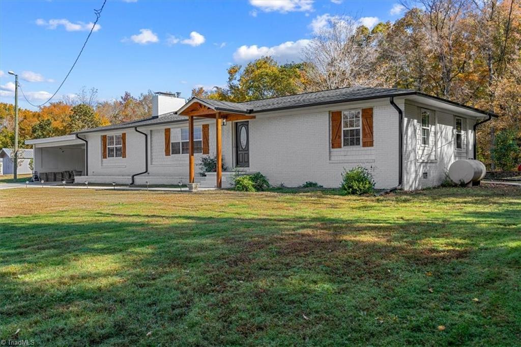 691 Rich Hilton Road Thomasville, NC 27360 - Photo 4 of 50