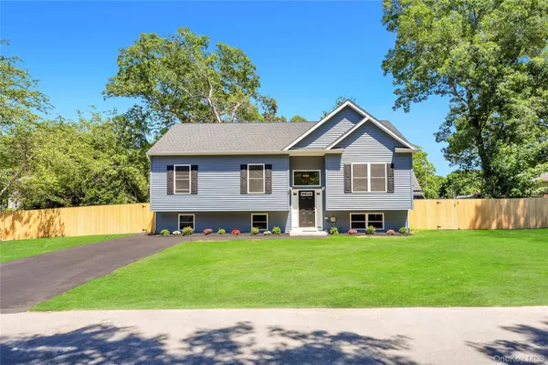 $600,000 | 29 Dana Avenue, Mastic, NY 11950