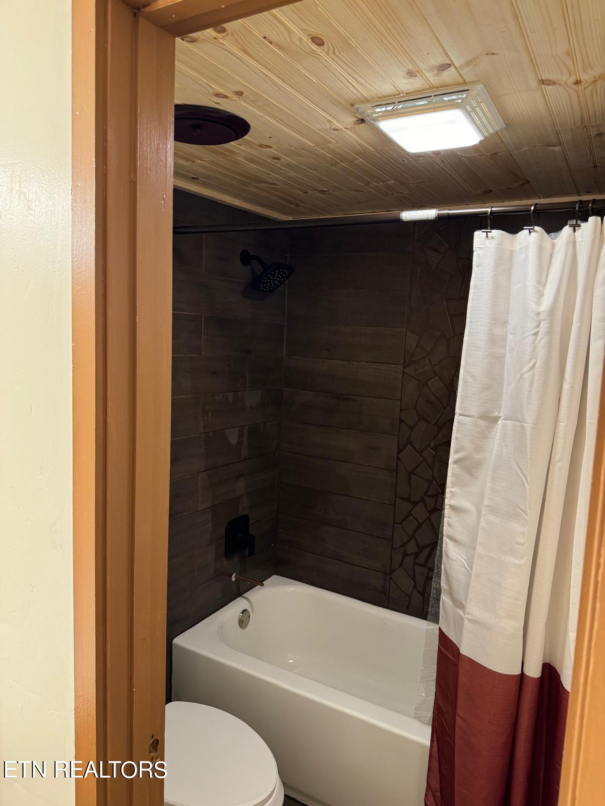 1081 Cove Road, Unit 511 Sevierville, TN 37876 - Photo 8 of 13 1000002257