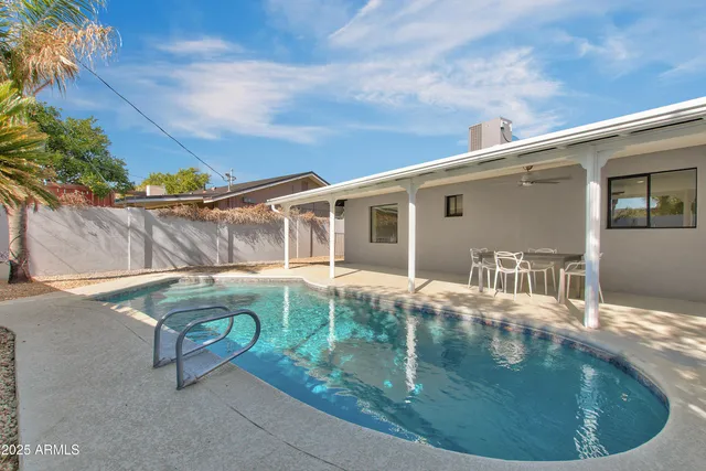 $6,500 | 4241 East Calle Tuberia, Phoenix, AZ 85018