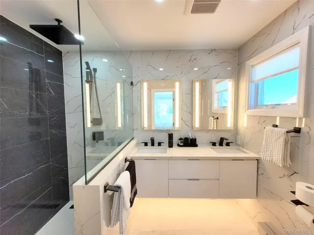 $829,000 | 702 Fishermans Road, Baldwin, NY 11510