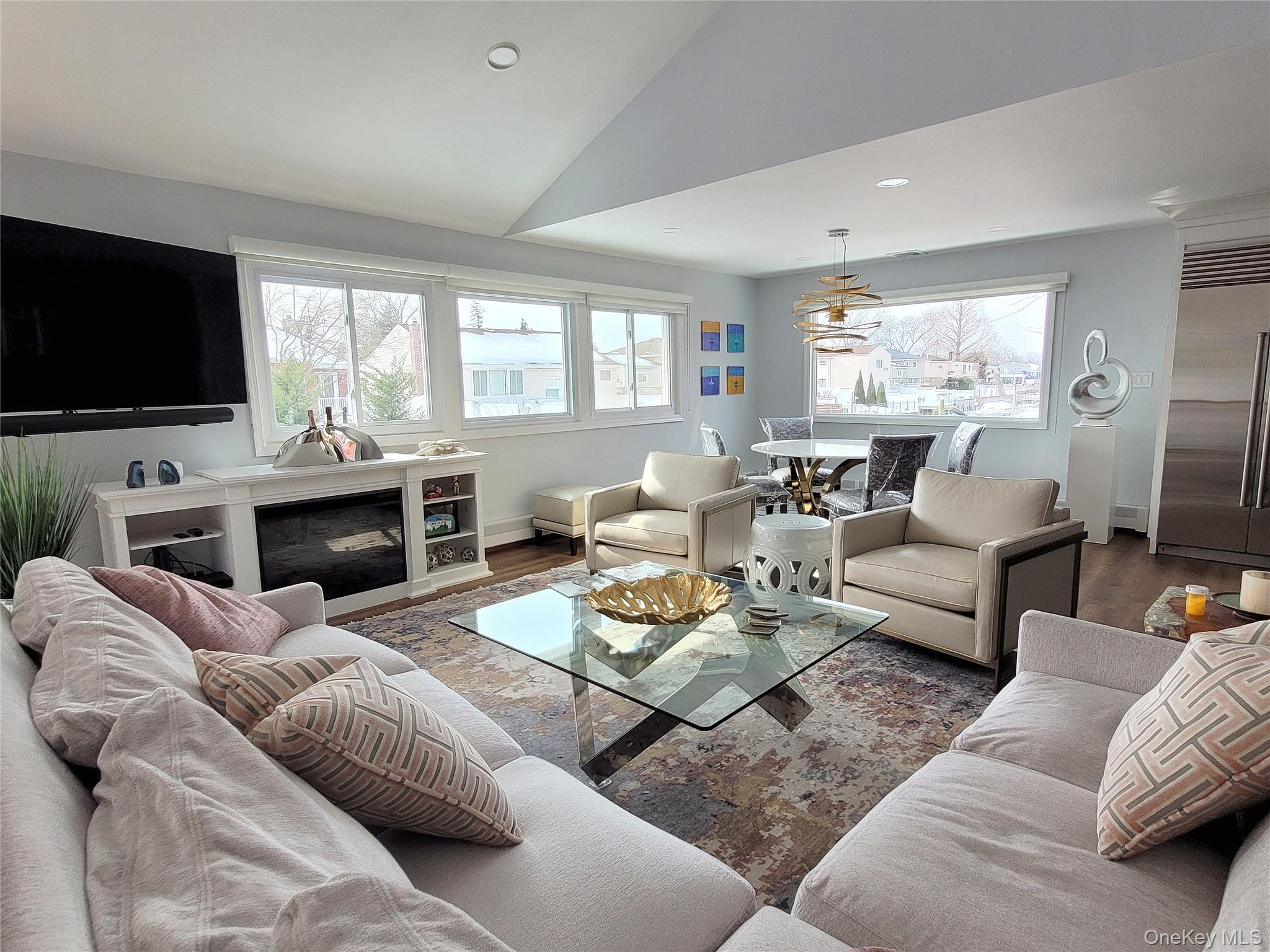 702 Fishermans Road Baldwin, NY 11510 - Photo 3 of 26