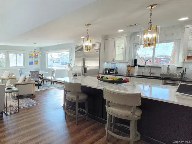 $829,000 | 702 Fishermans Road, Baldwin, NY 11510