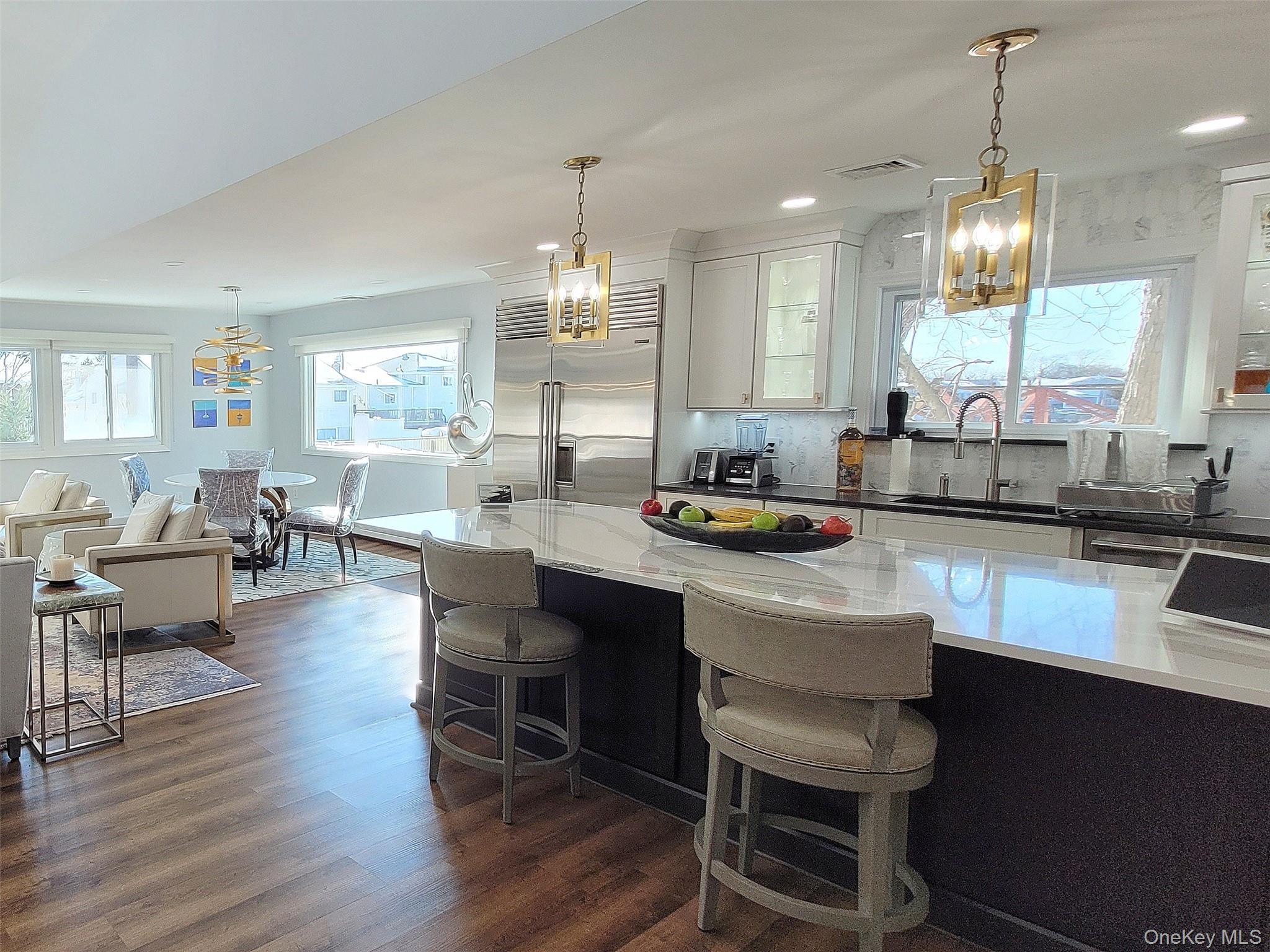 702 Fishermans Road Baldwin, NY 11510 - Photo 4 of 26