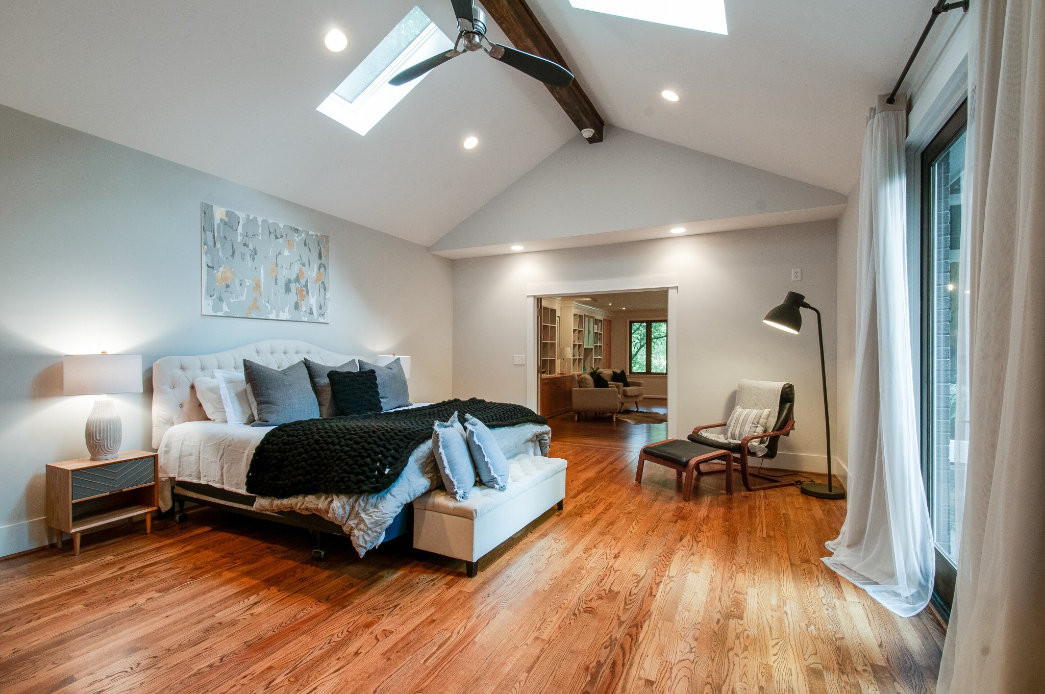 751 Rodney Drive Nashville, TN 37205 - Photo 19 of 50 a living room with furniture and a wooden floor