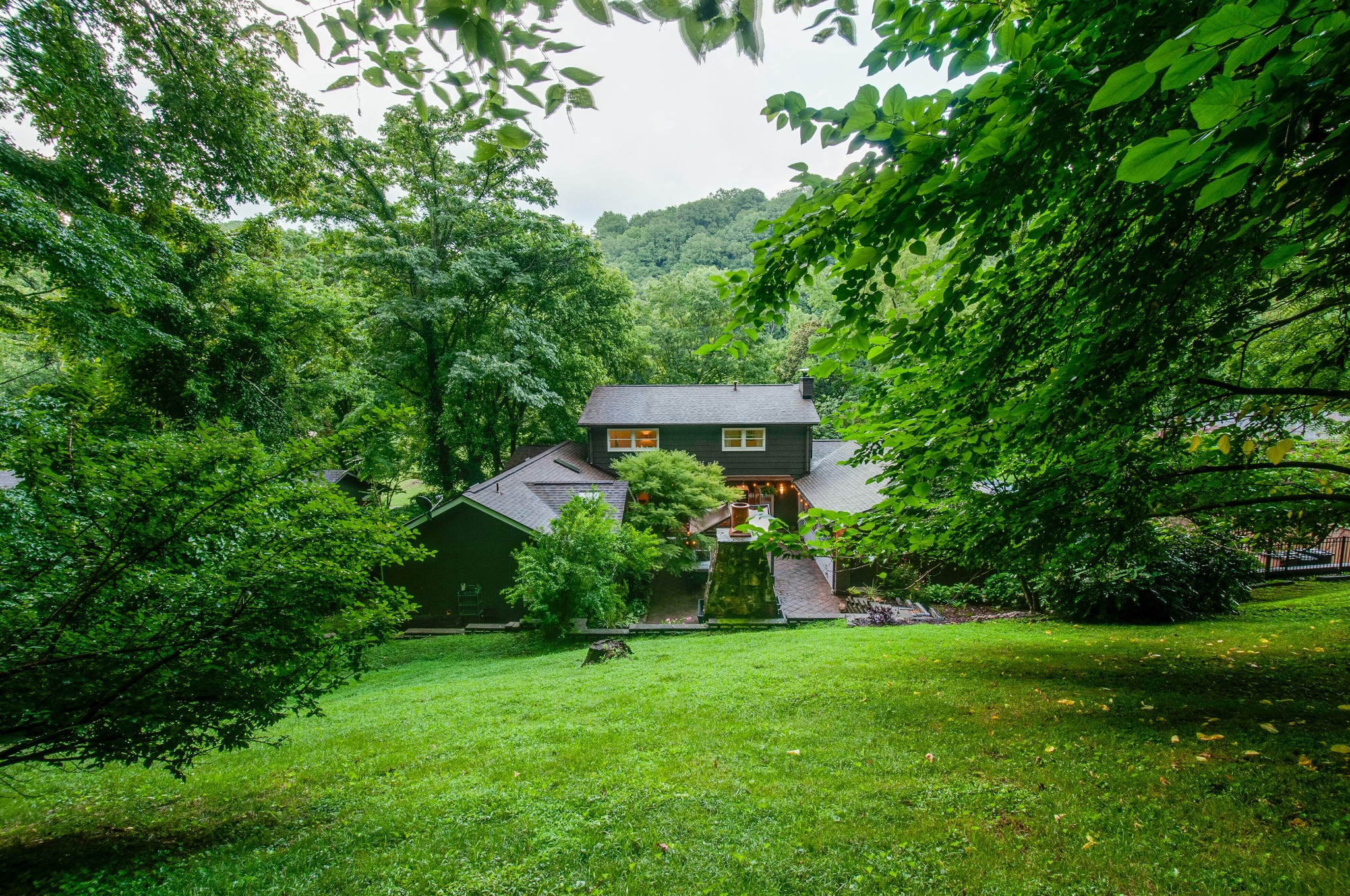 751 Rodney Drive Nashville, TN 37205 - Photo 47 of 50 a view of a garden