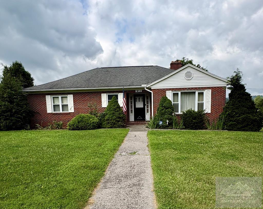 911 Low Gap Road Princeton, WV 24740 - Photo 1 of 11 Gallery Image 1