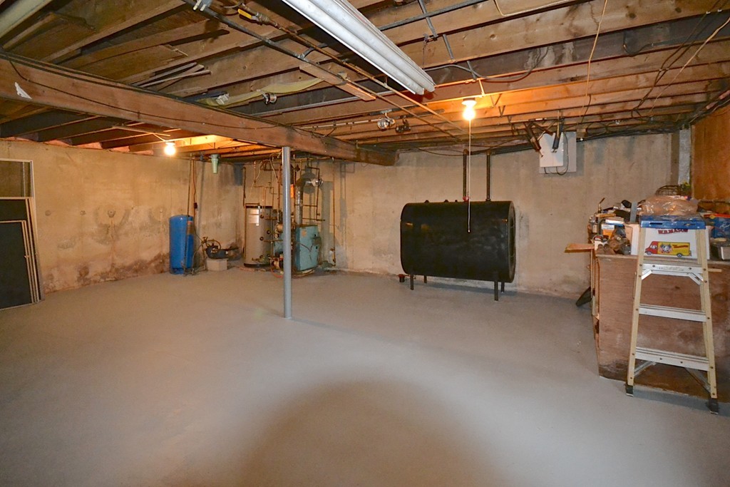 47 Pierce Street Rochester, MA 02770 - Photo 20 of 23