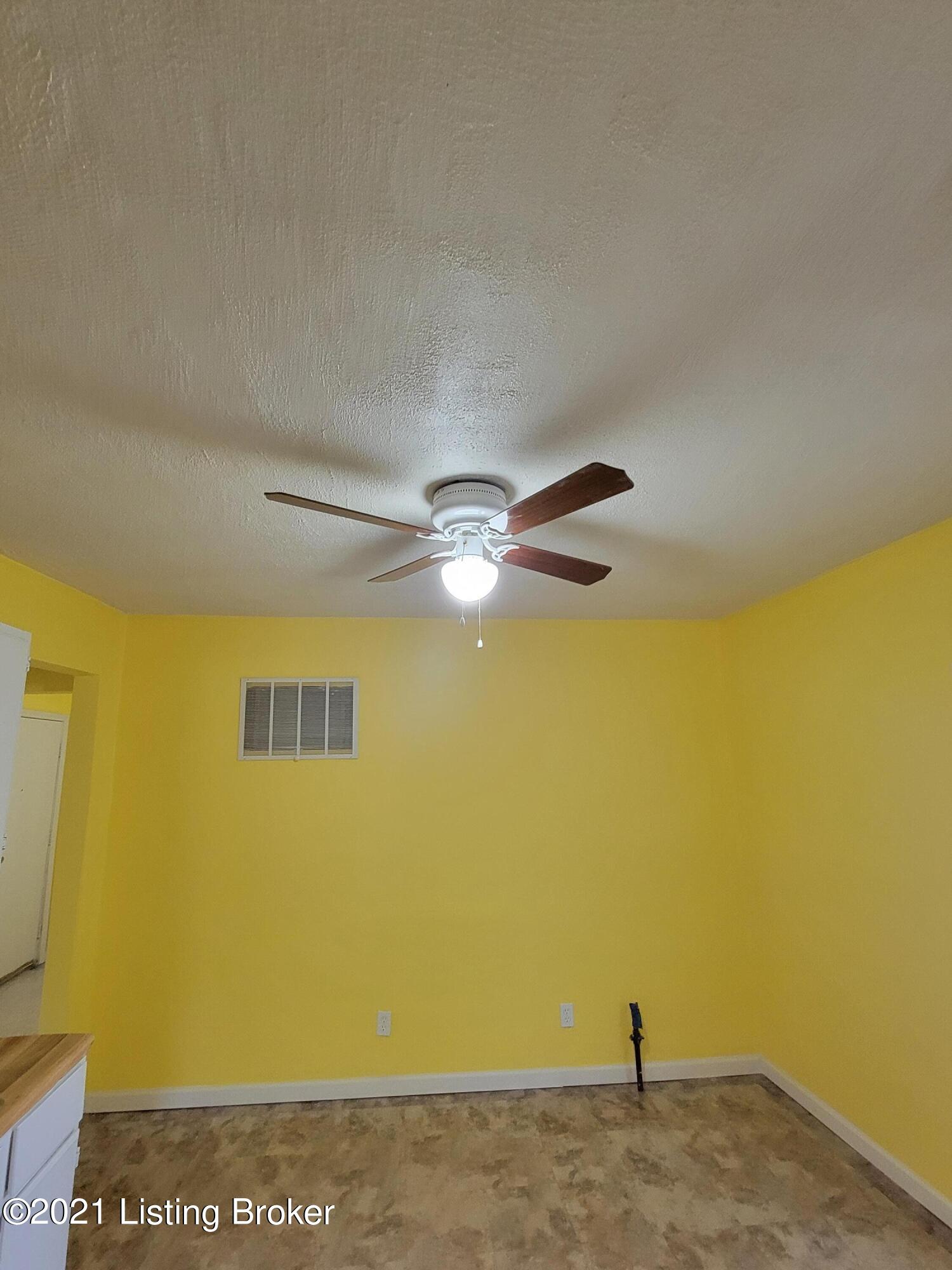 4114 Riedley Road Louisville, KY 40216 - Photo 24 of 30 20211011_090802