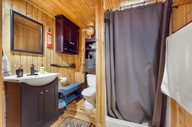 $599,000 | 1 Pioneer Lane, Howland, ME 04448