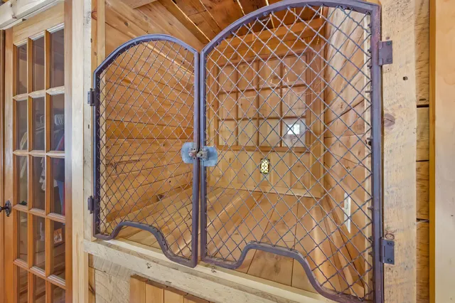 $599,000 | 1 Pioneer Lane, Howland, ME 04448