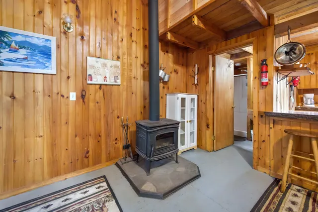 $599,000 | 1 Pioneer Lane, Howland, ME 04448