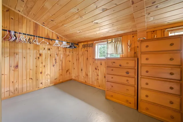 $599,000 | 1 Pioneer Lane, Howland, ME 04448