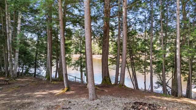 $599,000 | 1 Pioneer Lane, Howland, ME 04448