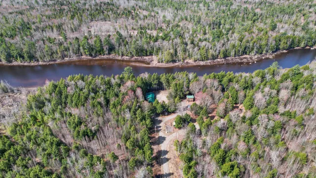 $599,000 | 1 Pioneer Lane, Howland, ME 04448