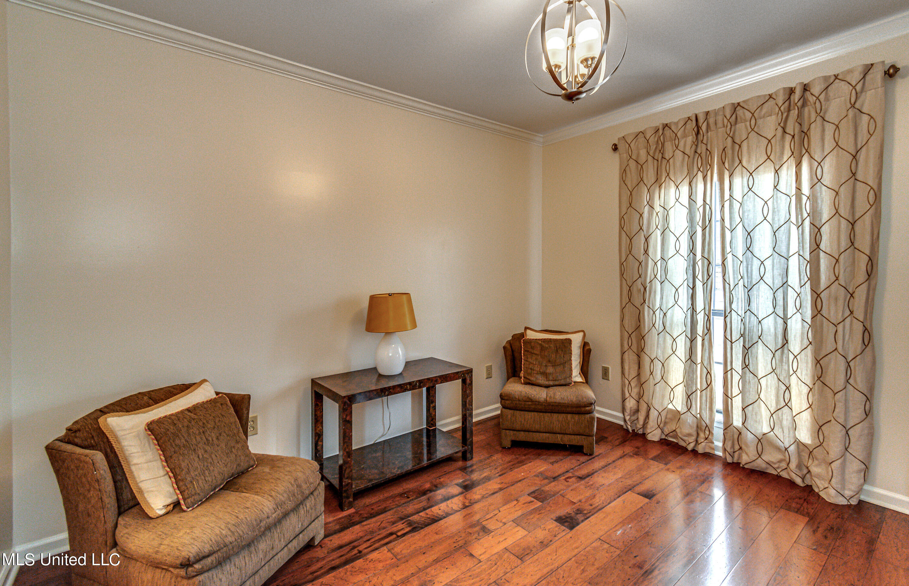 5060 Shadow Ridge Jackson, MS 39211 - Photo 20 of 32 No carpet!