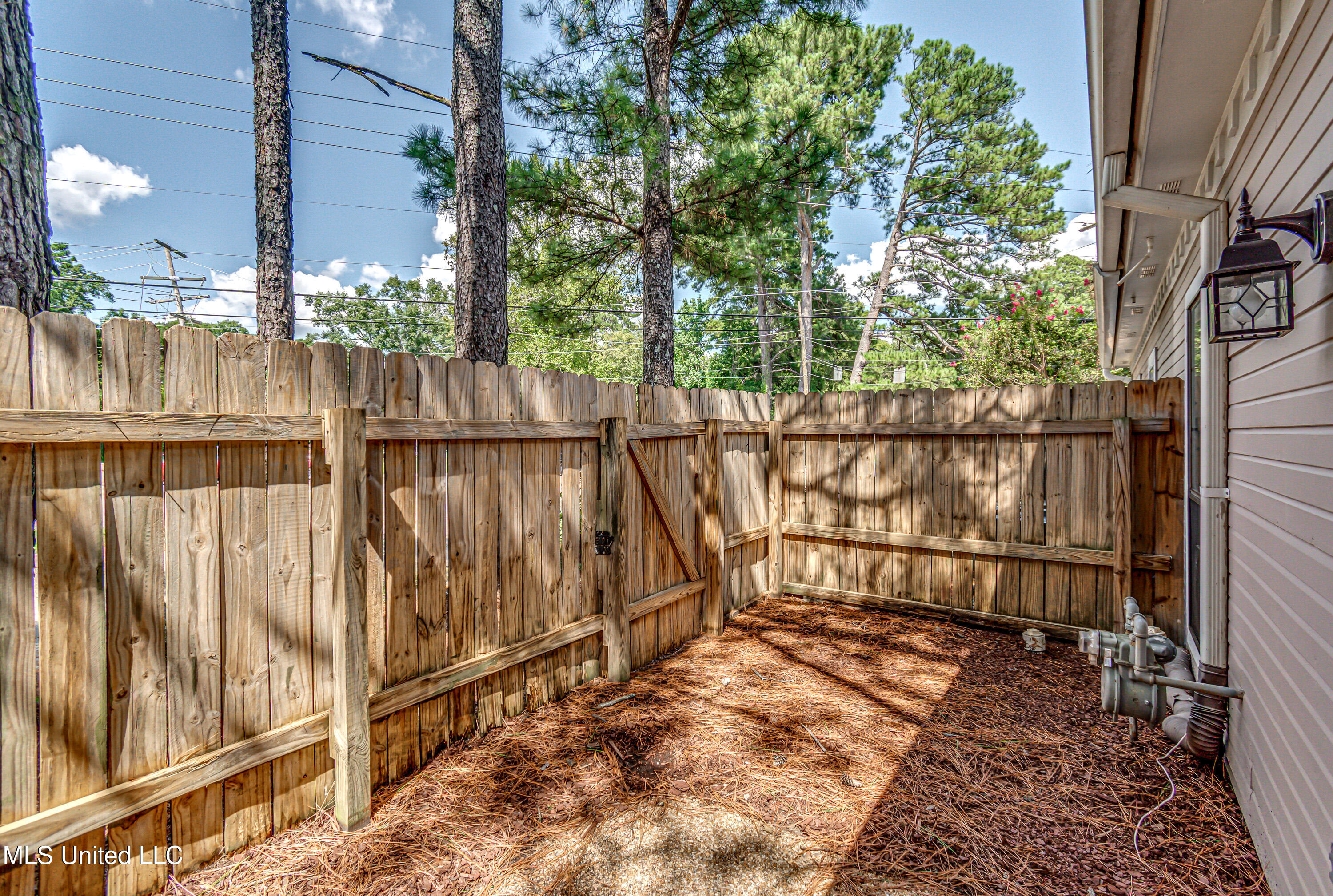 5060 Shadow Ridge Jackson, MS 39211 - Photo 29 of 32 5060 Harling Place-10