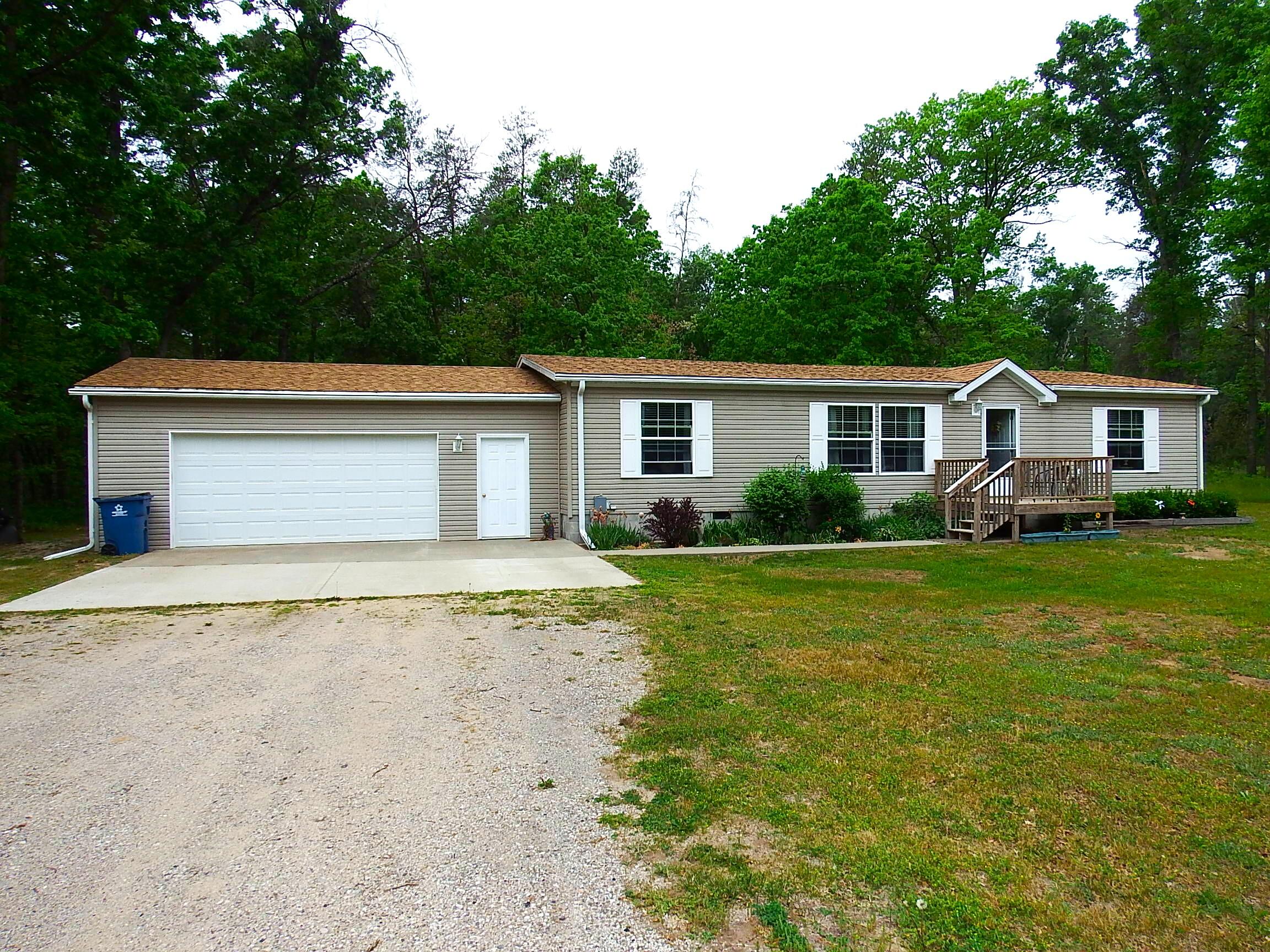 3461 South James Road Baldwin, MI 49304 - Photo 1 of 21 DSCF7607