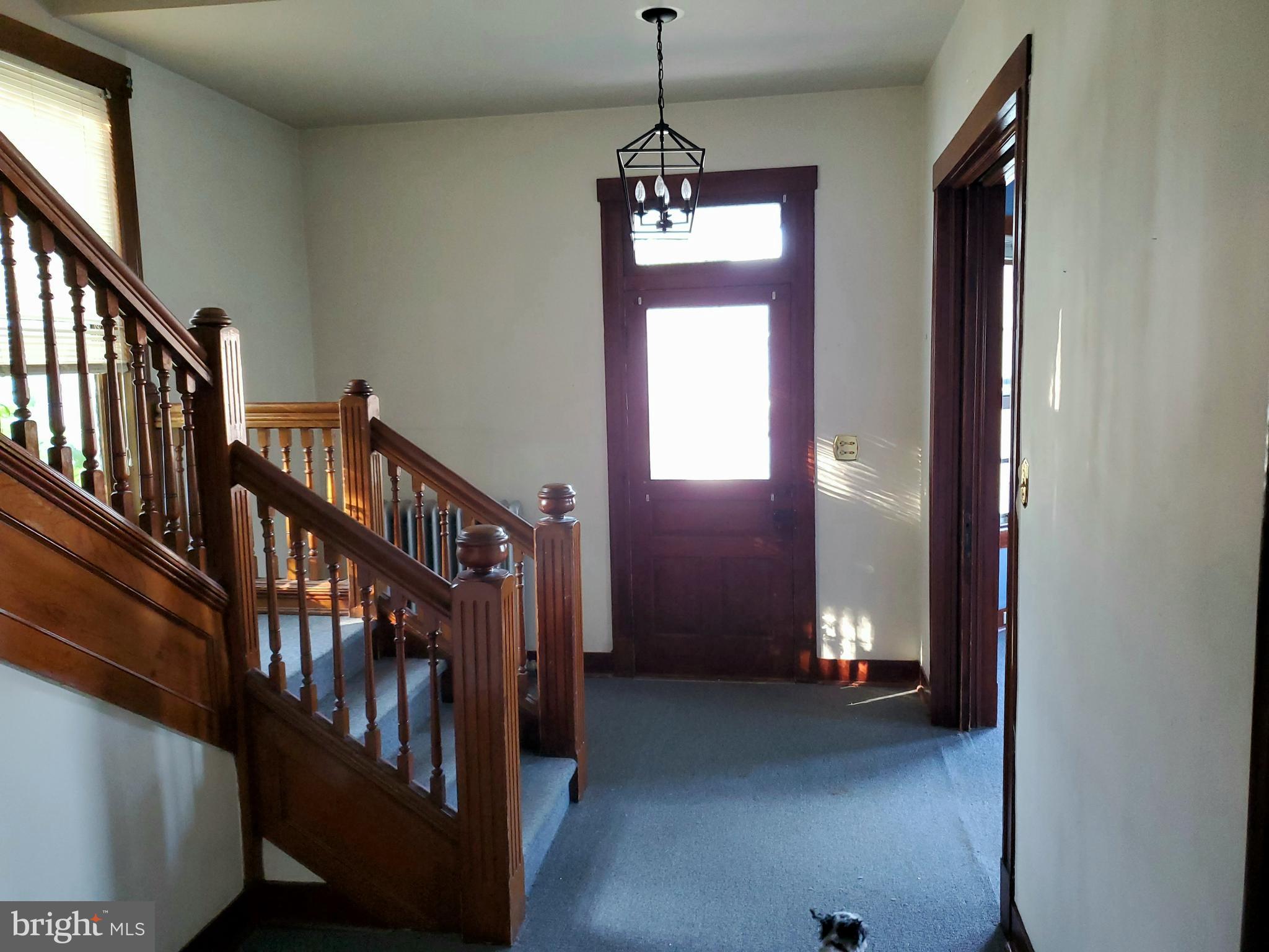 33 East Main Street Middletown, MD 21769 - Photo 11 of 26 House Foyer