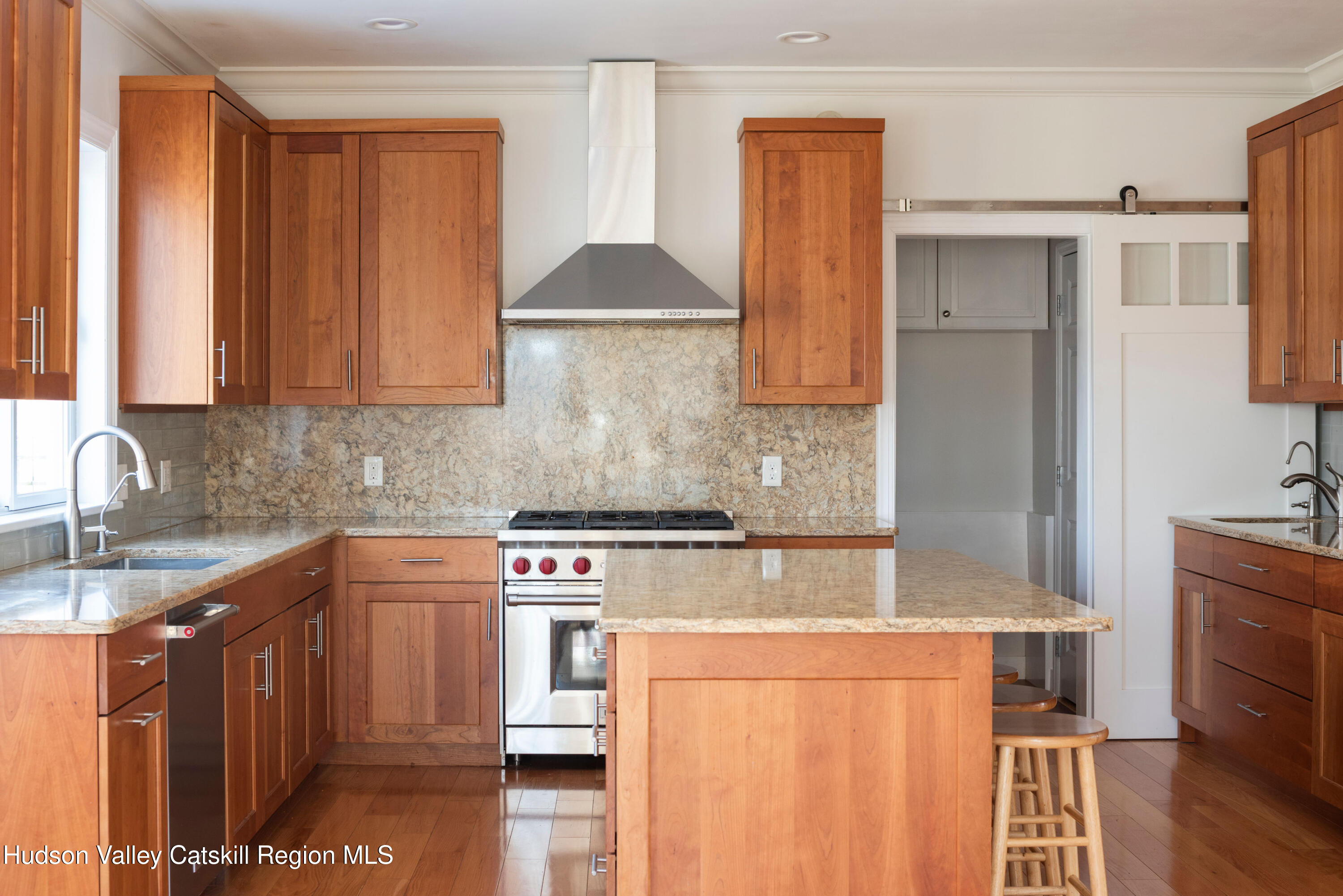 35 Peacock Road Rhinebeck, NY 12572 - Photo 7 of 32 JN2_0103