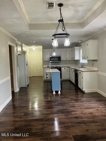 $225,000 | 14999 Dry Grove Road, Raymond, MS 39154