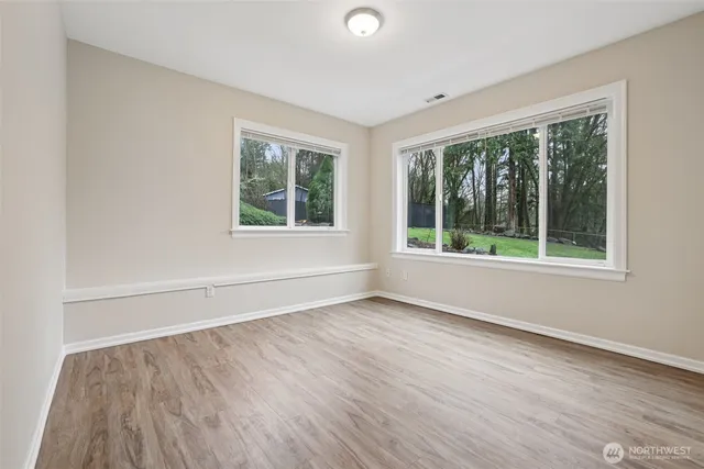 $948,800 | 36121 79th Avenue South, Roy, WA 98580