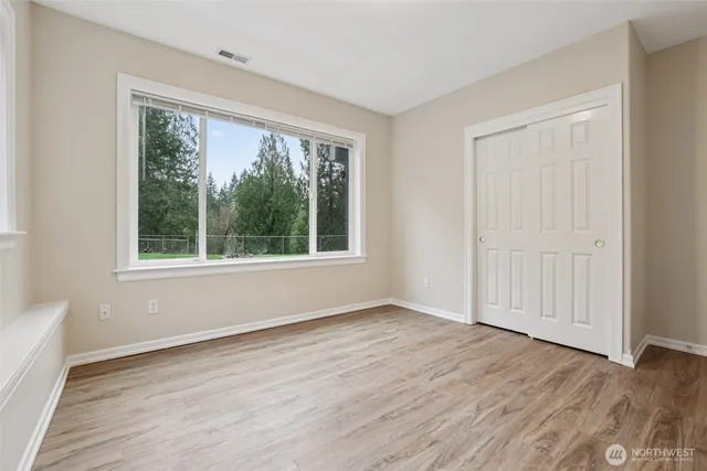 $948,800 | 36121 79th Avenue South, Roy, WA 98580