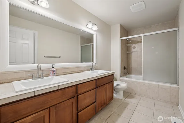 $948,800 | 36121 79th Avenue South, Roy, WA 98580