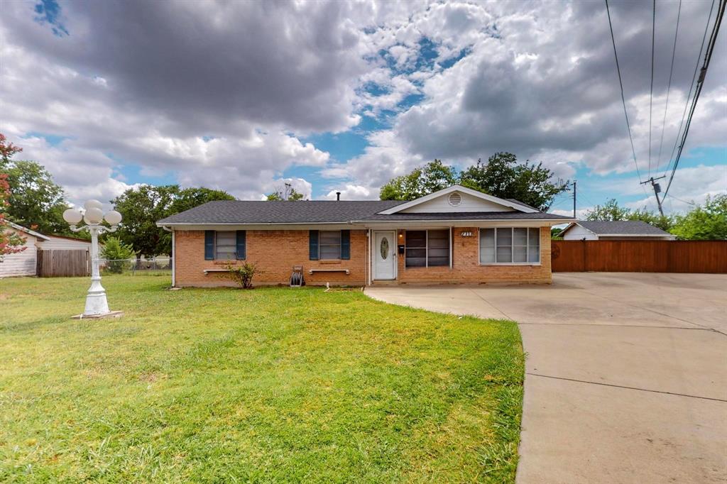 2717 West Rochelle Road Irving, TX 75062 - Photo 1 of 1 Gallery Image 1