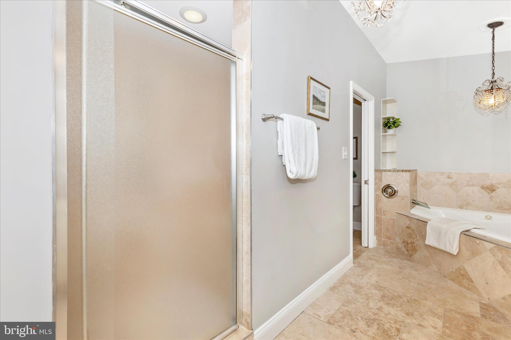 3919 Link Avenue Nottingham, MD 21236 - Photo 30 of 63 a bathroom with a bathtub and toilet