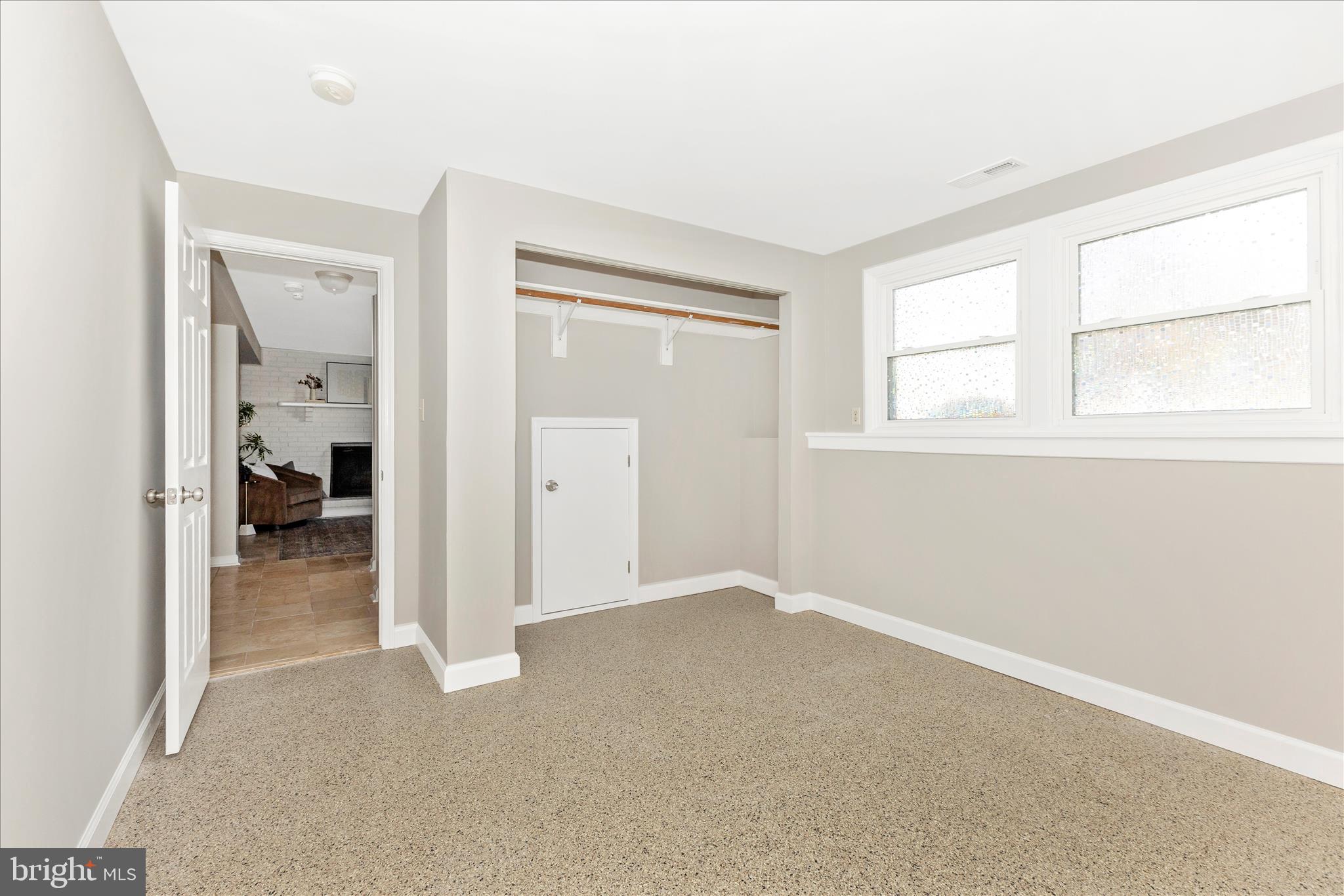 3919 Link Avenue Nottingham, MD 21236 - Photo 41 of 63 an empty room that has a large window