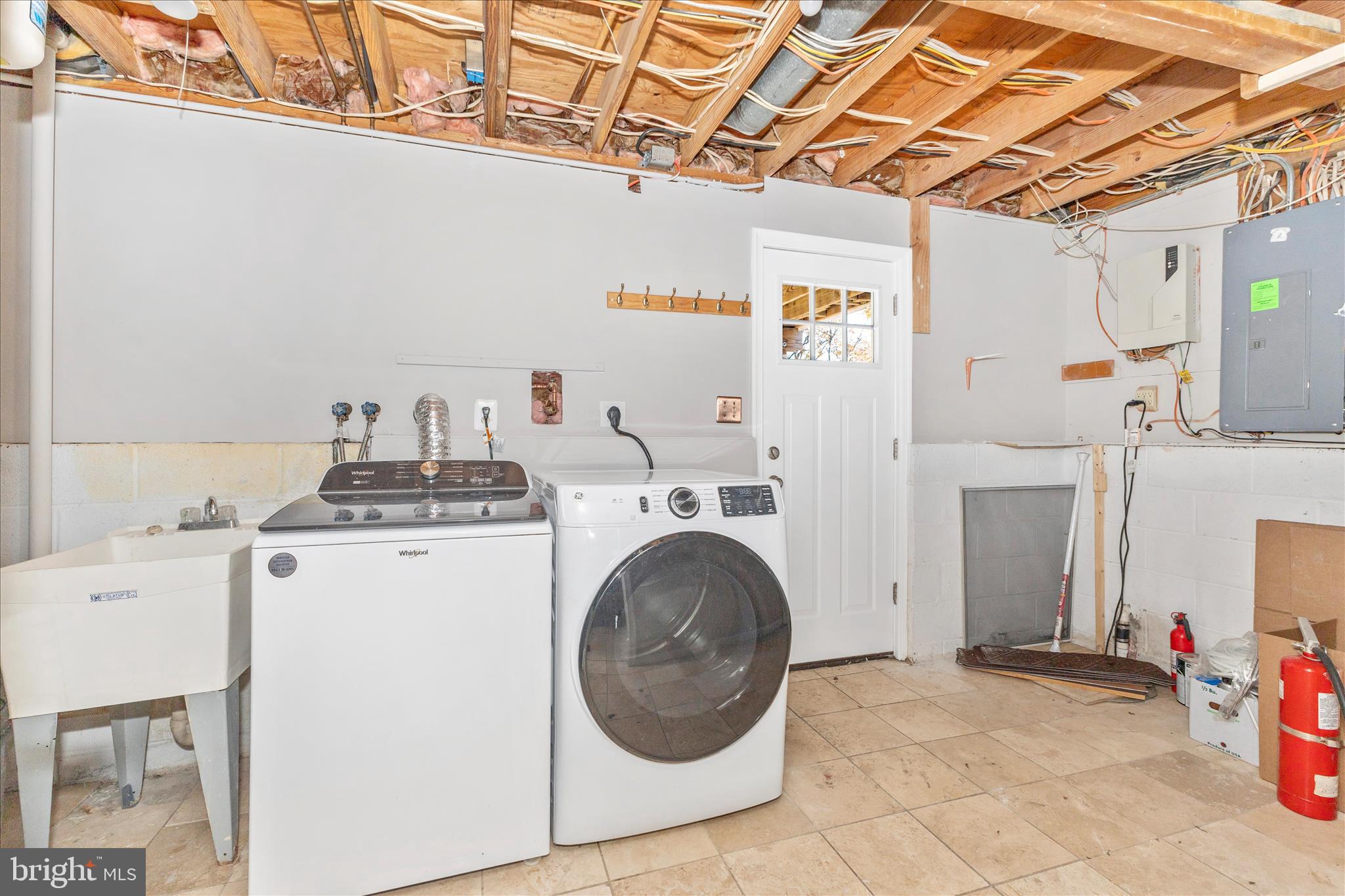 3919 Link Avenue Nottingham, MD 21236 - Photo 43 of 63 Laundry Room