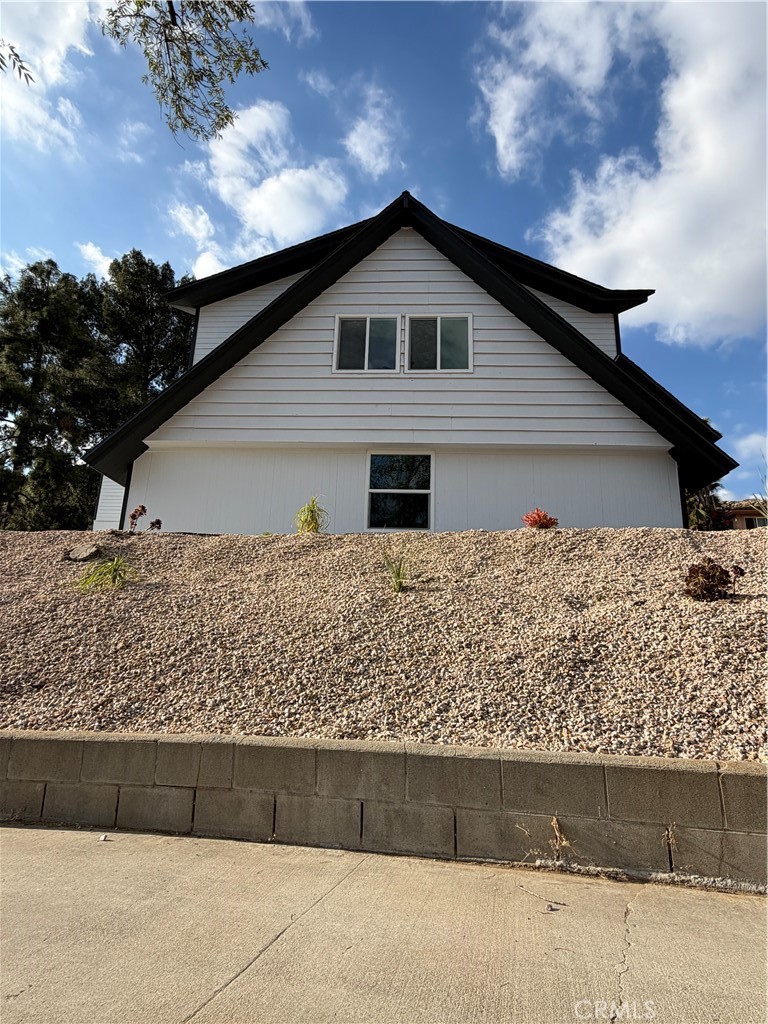 755 Huston Drive Riverside, CA 92507 - Photo 6 of 67