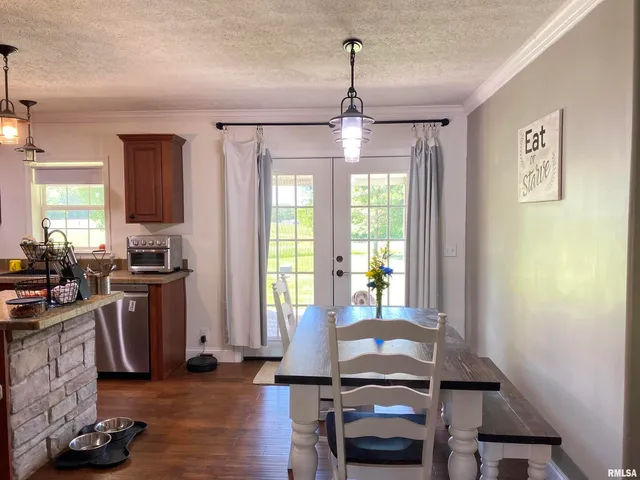 $399,900 | 1640 Pleasant Ridge Road, Vienna, IL 62995