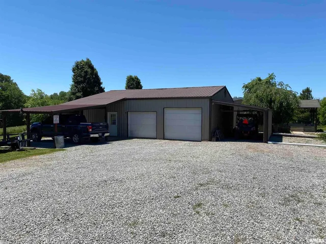 $399,900 | 1640 Pleasant Ridge Road, Vienna, IL 62995