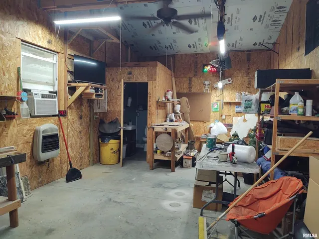 $399,900 | 1640 Pleasant Ridge Road, Vienna, IL 62995