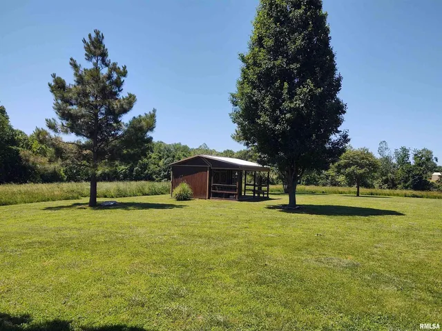 $399,900 | 1640 Pleasant Ridge Road, Vienna, IL 62995