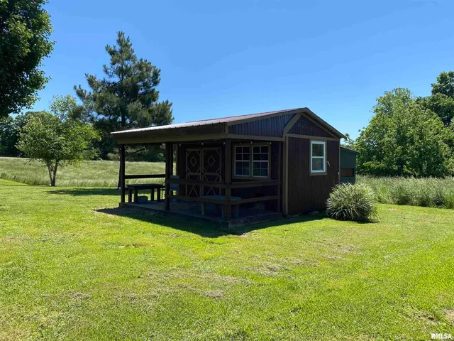 $399,900 | 1640 Pleasant Ridge Road, Vienna, IL 62995