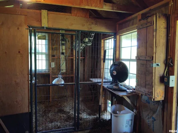 $345,000 | 1640 Pleasant Ridge Road, Vienna, IL 62995