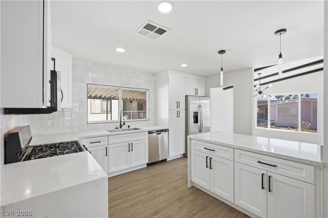 4557 Royal Ridge Way Las Vegas, NV 89103 - Photo 3 of 34 Gallery Image 3