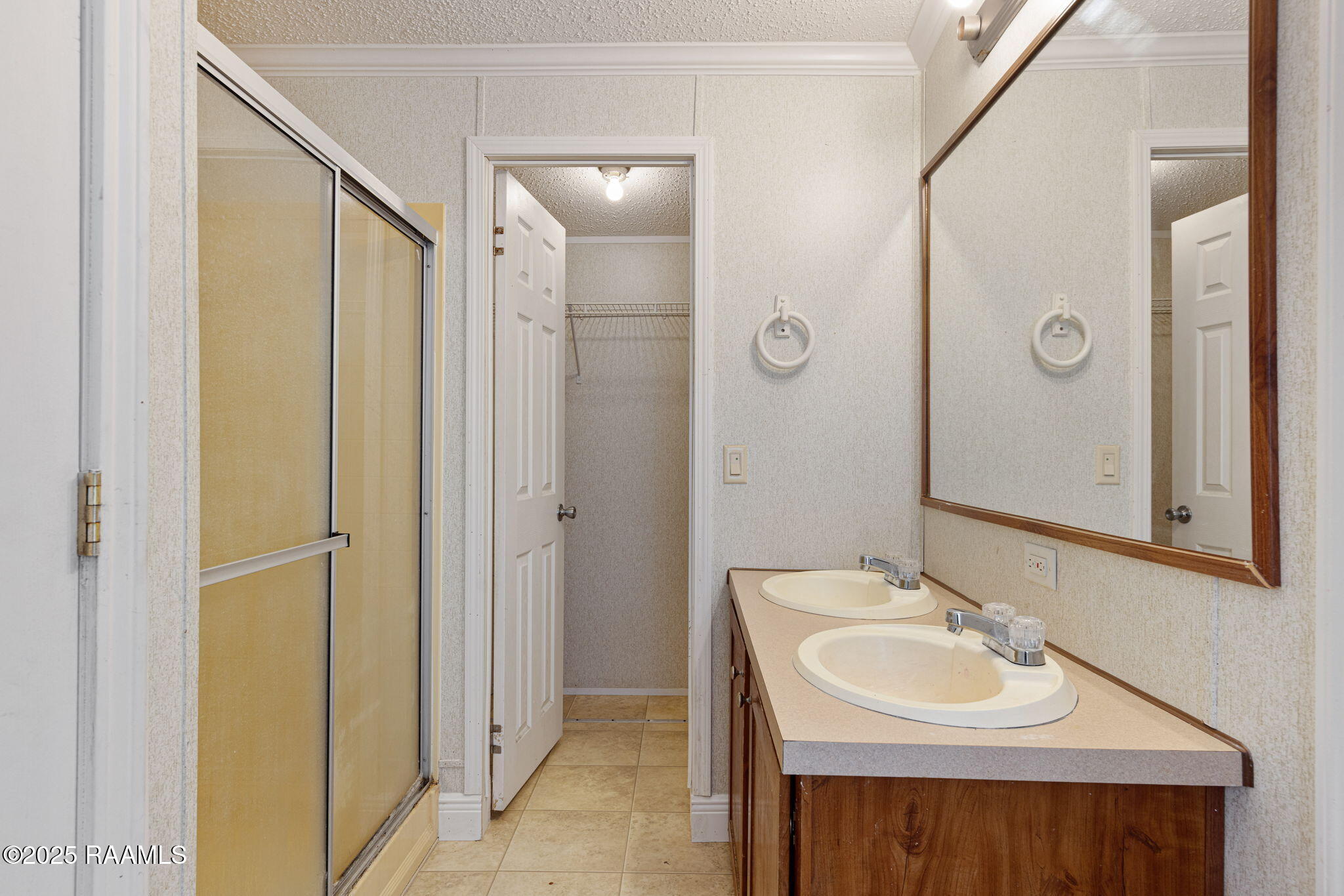 1097 Kidder-Robin Road, Unit F Arnaudville, LA 70512 - Photo 15 of 27 Primary Bathroom