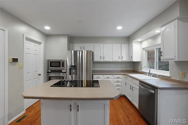 $574,989 | 1706 Connemara Drive, Manchester, MO 63021