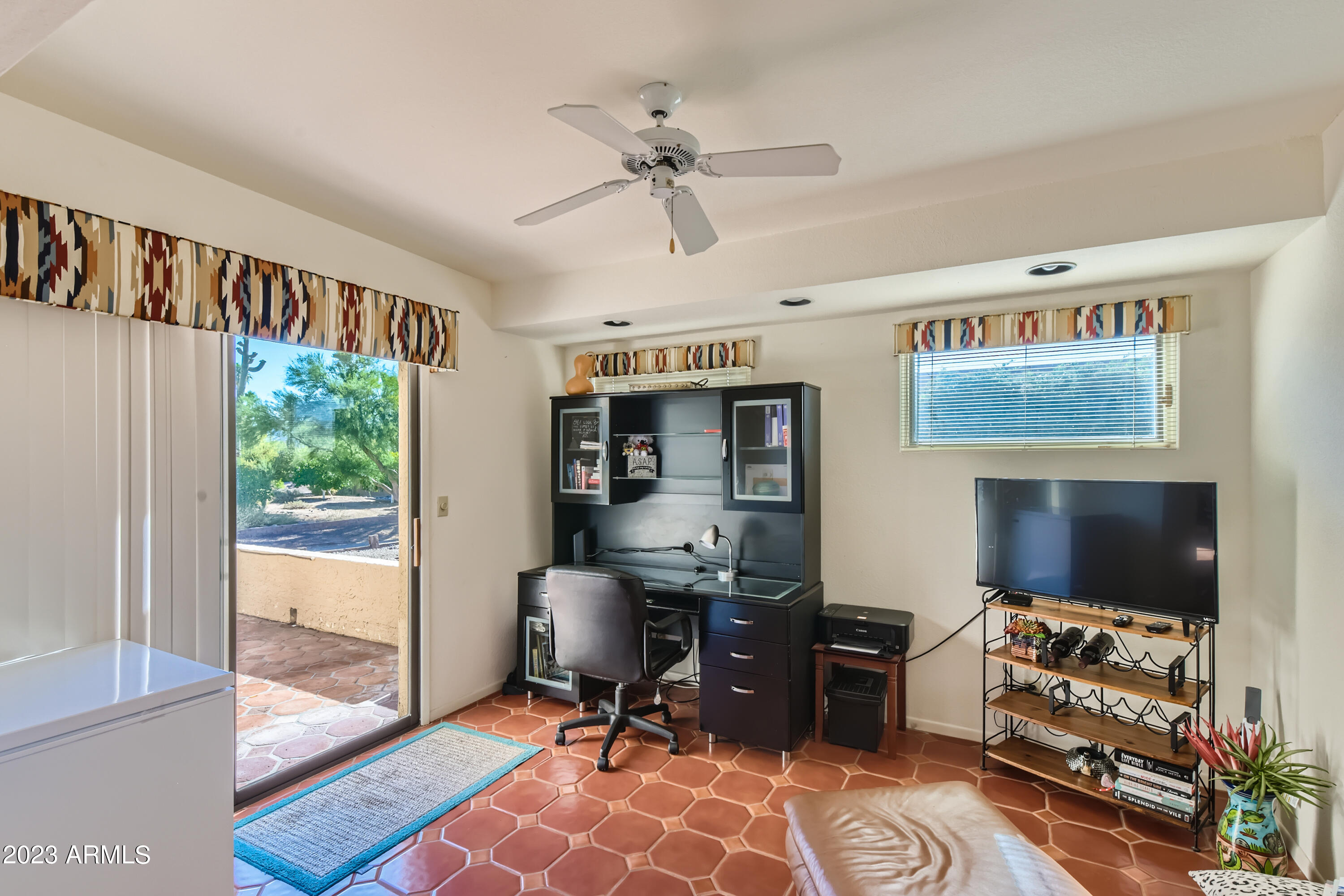 26449 North Arroyo Way Rio Verde, AZ 85263 - Photo 14 of 37 Office